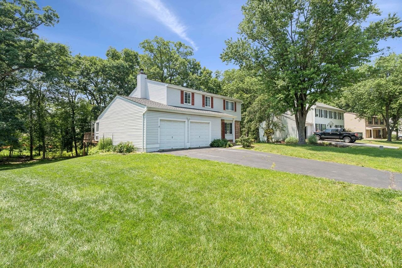 115 115 S Dickenson Avenue4 - Photo 2 of 40