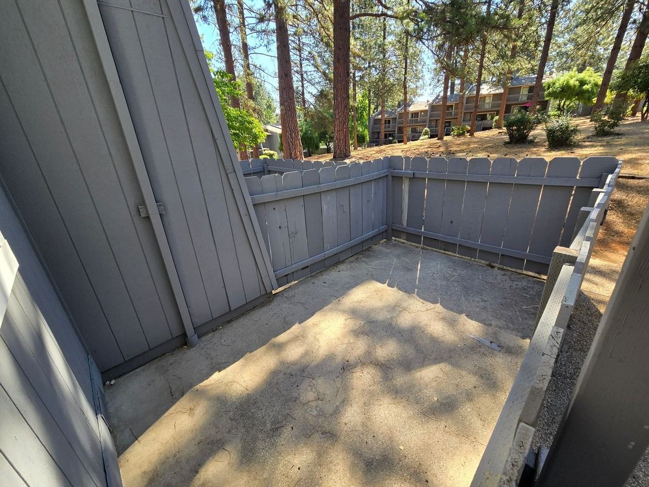 15287 Kingsbury Cir #15287 - Photo 3 of 19