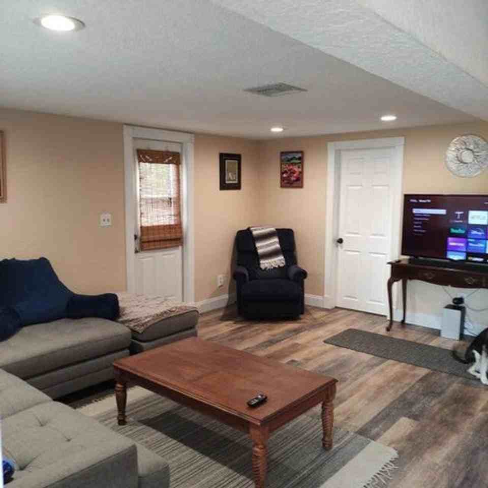 127 Sw 12th Ave - Photo 2 of 21