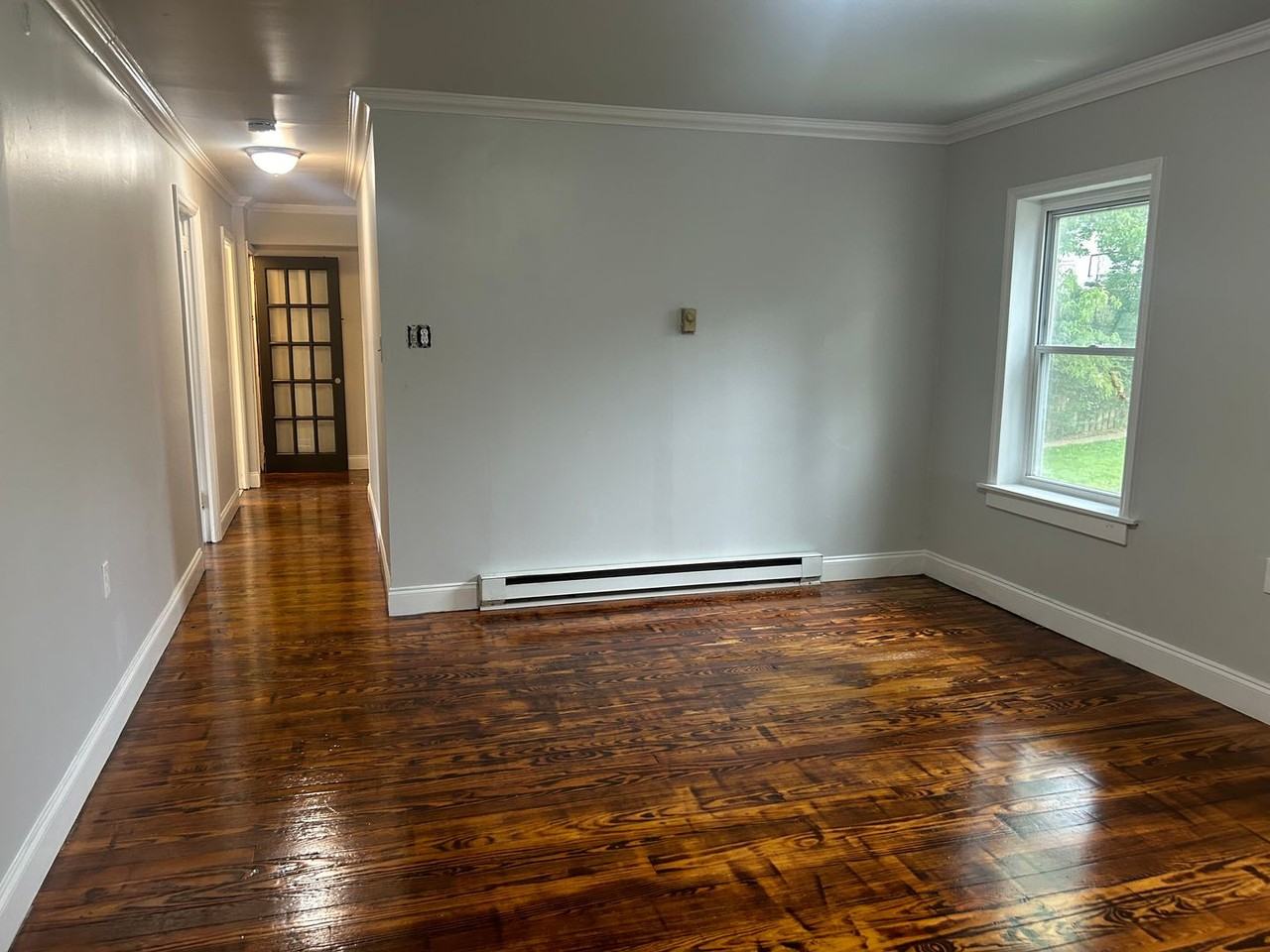 519 E Mifflin St - Photo 3 of 20