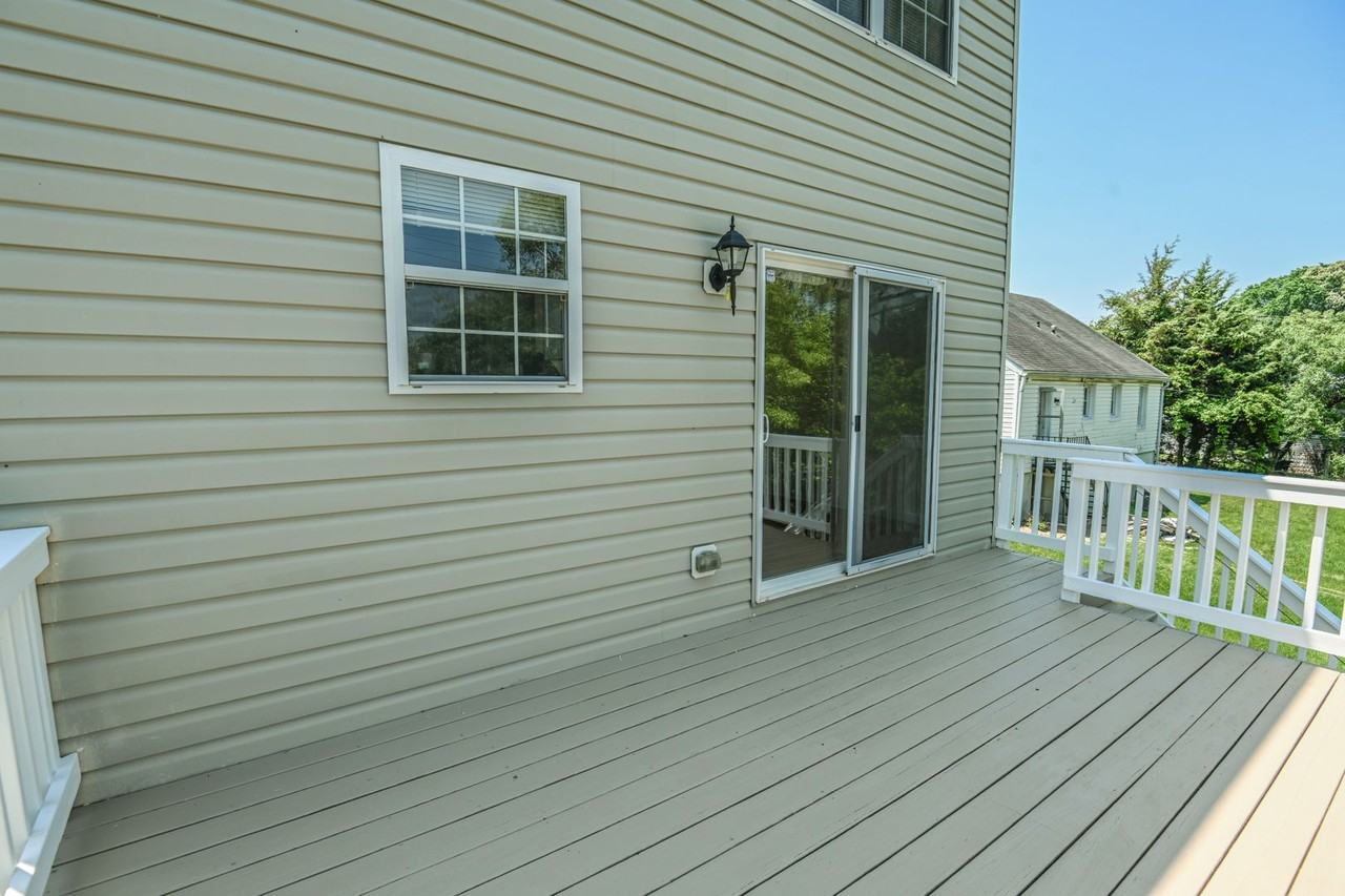 306 4th Ave - Photo 2 of 23