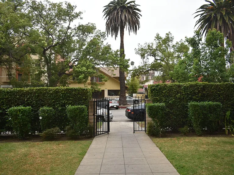 1848 North Gramercy Place #204 - Photo 2 of 9