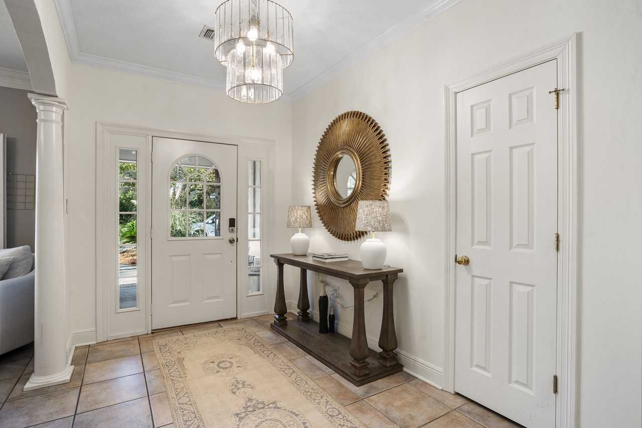 27 Classic Woods Dr #NA - Photo 2 of 34