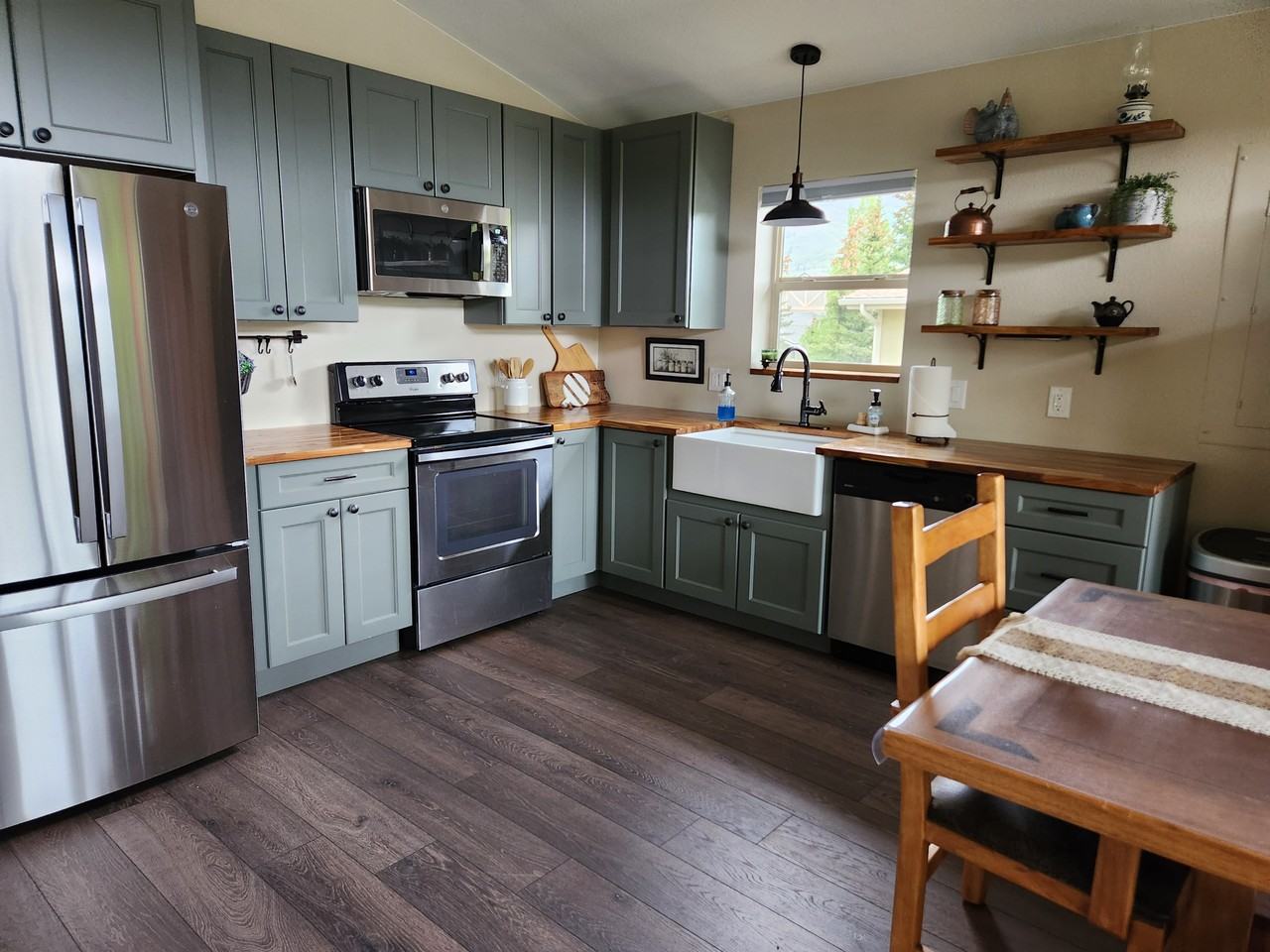 326 Minor'S Loop #NA - Photo 2 of 4