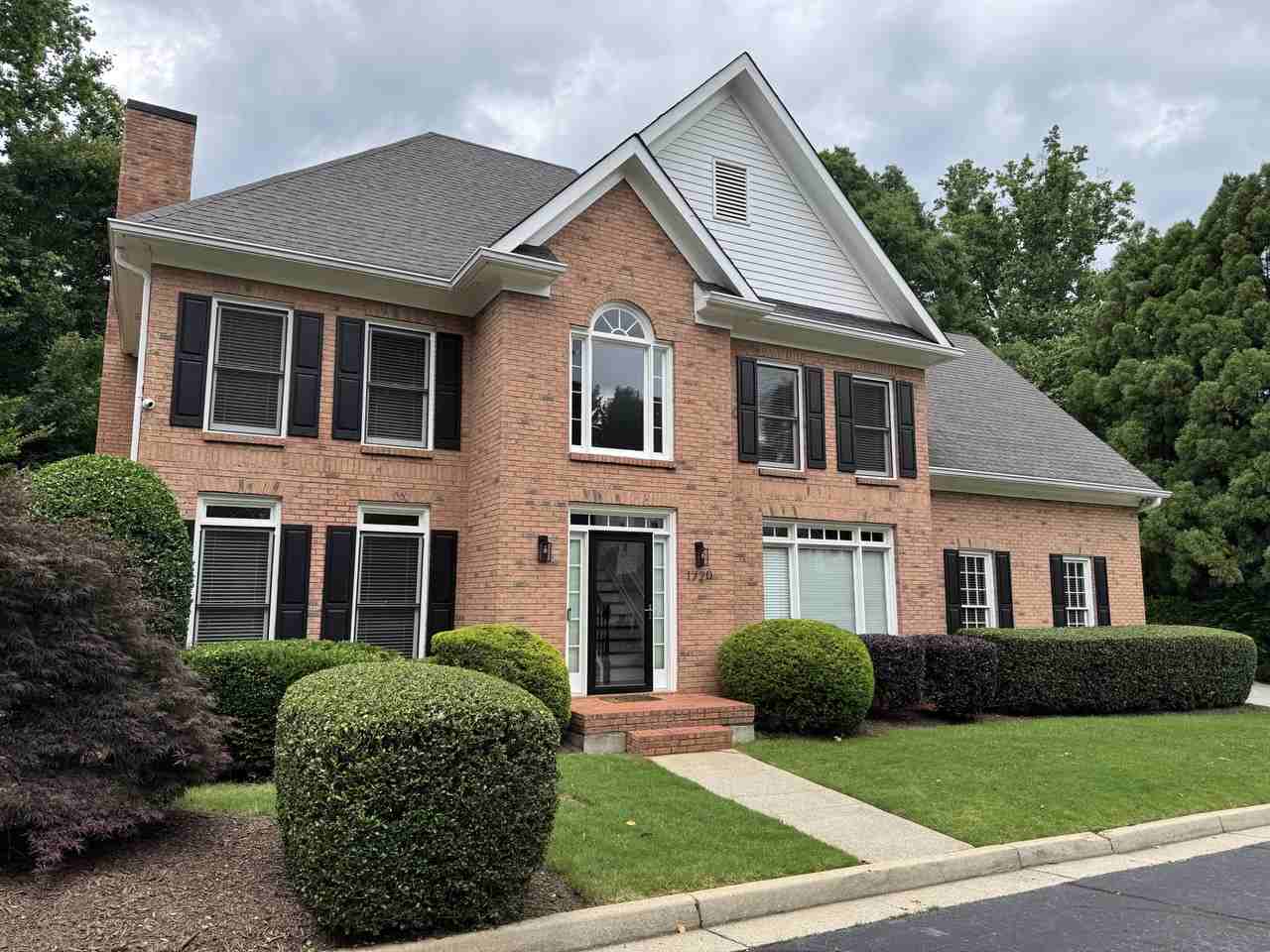 1720 Manhasset Pl #NA - Photo 2 of 50