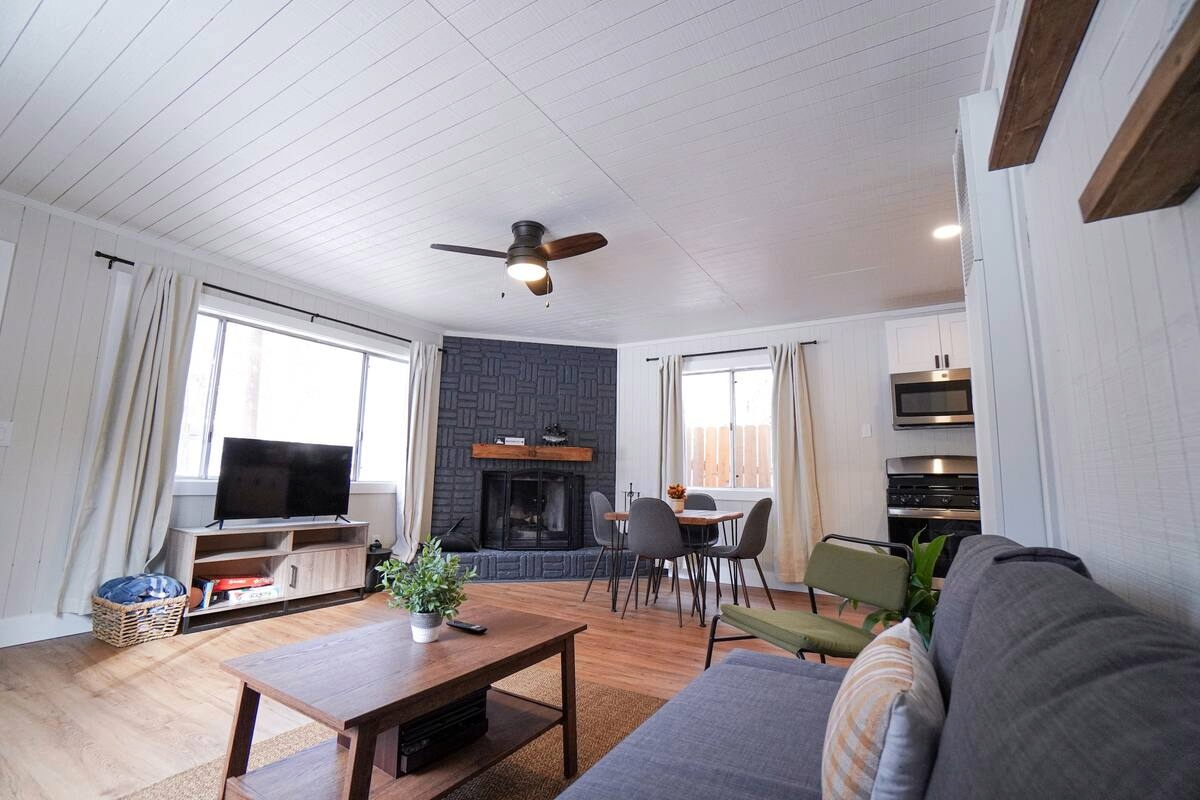 405 Holmes Ln #NA - Photo 7 of 12