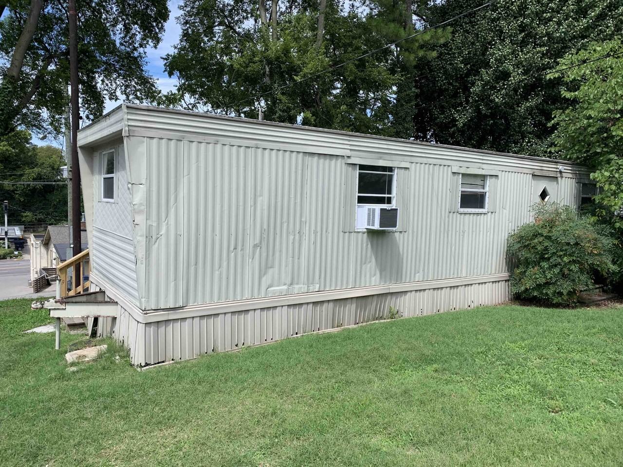 2609 Westwood Dr #B - Photo 2 of 13