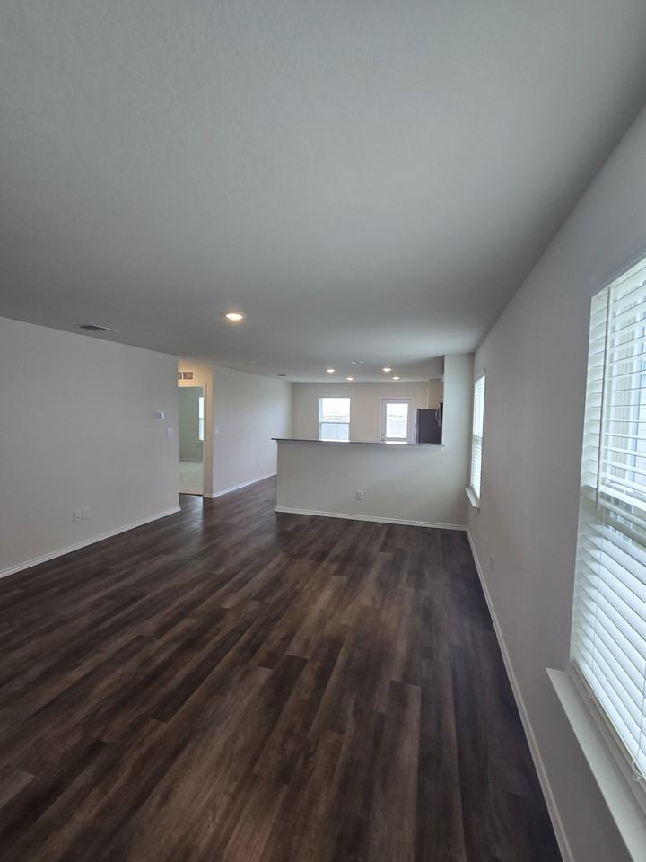 581 Creekside Way #3-2 - Photo 5 of 14