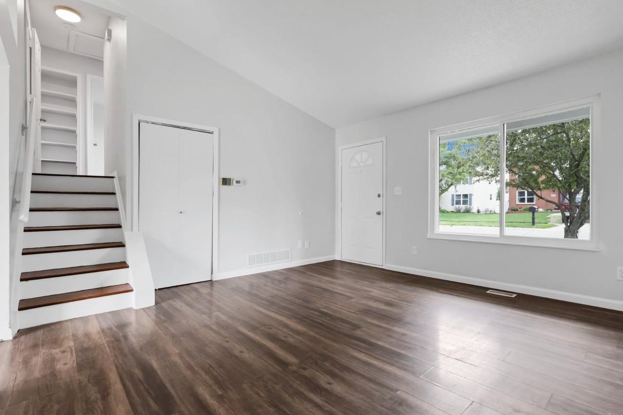 1683 Ringfield Dr - Photo 3 of 11