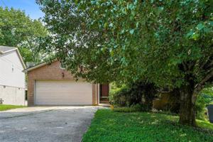 featured image of 136 Bradford Cir