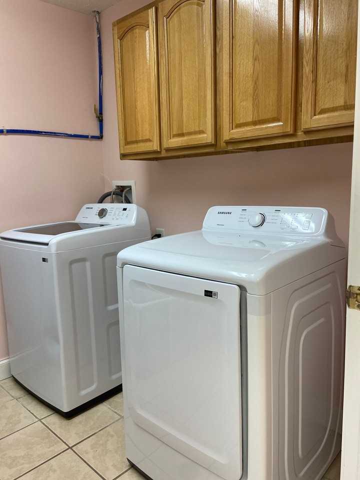 Burlington Mill Apartments - Photo 5 of 24