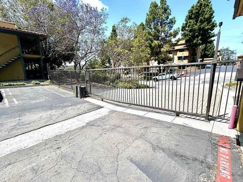 2360 Paseo De Laura - Photo 7 of 15