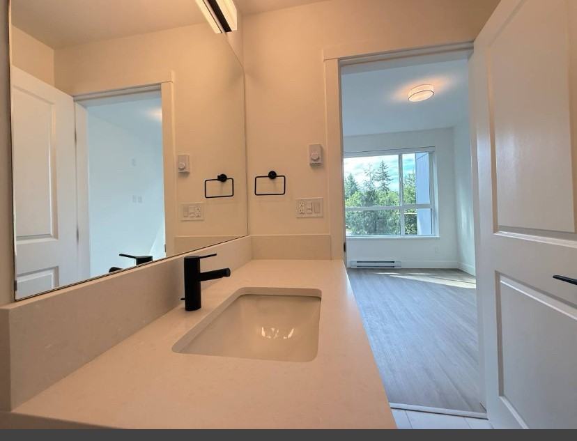 3438 146A Street #5xx - Photo 6 of 12