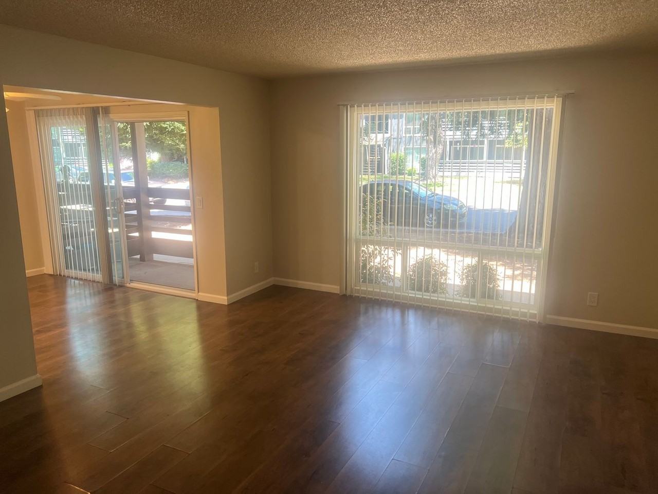 Redwood Park Apartments - Photo 3 of 8