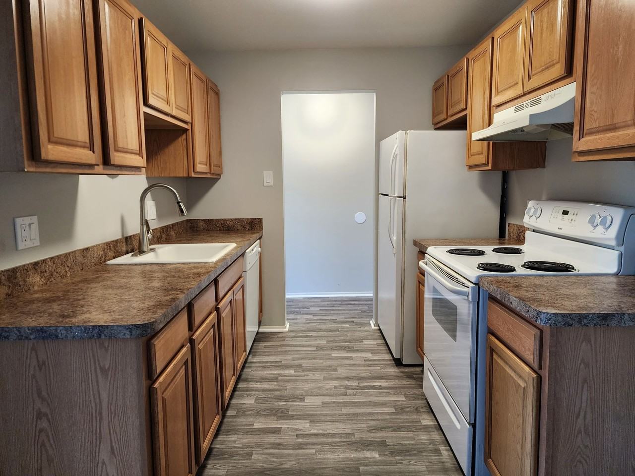 Vester Apartments - Photo 4 of 14