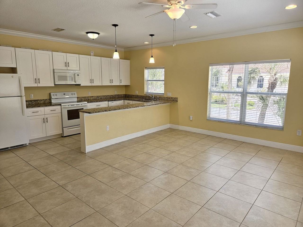 601 Sandy Nook St - Photo 3 of 29