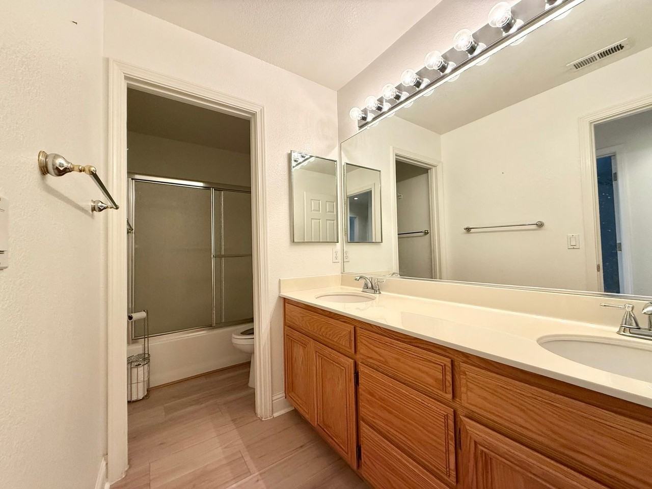 2351 Fairhaven Dr - Photo 7 of 12
