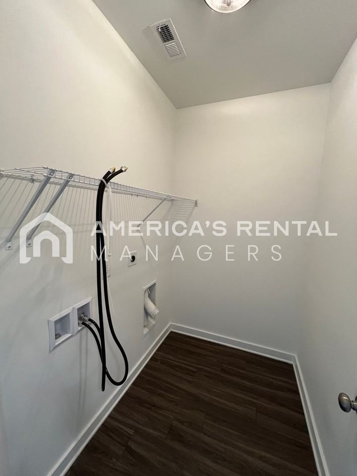 845 Bethel Church Rd - Photo 7 of 27