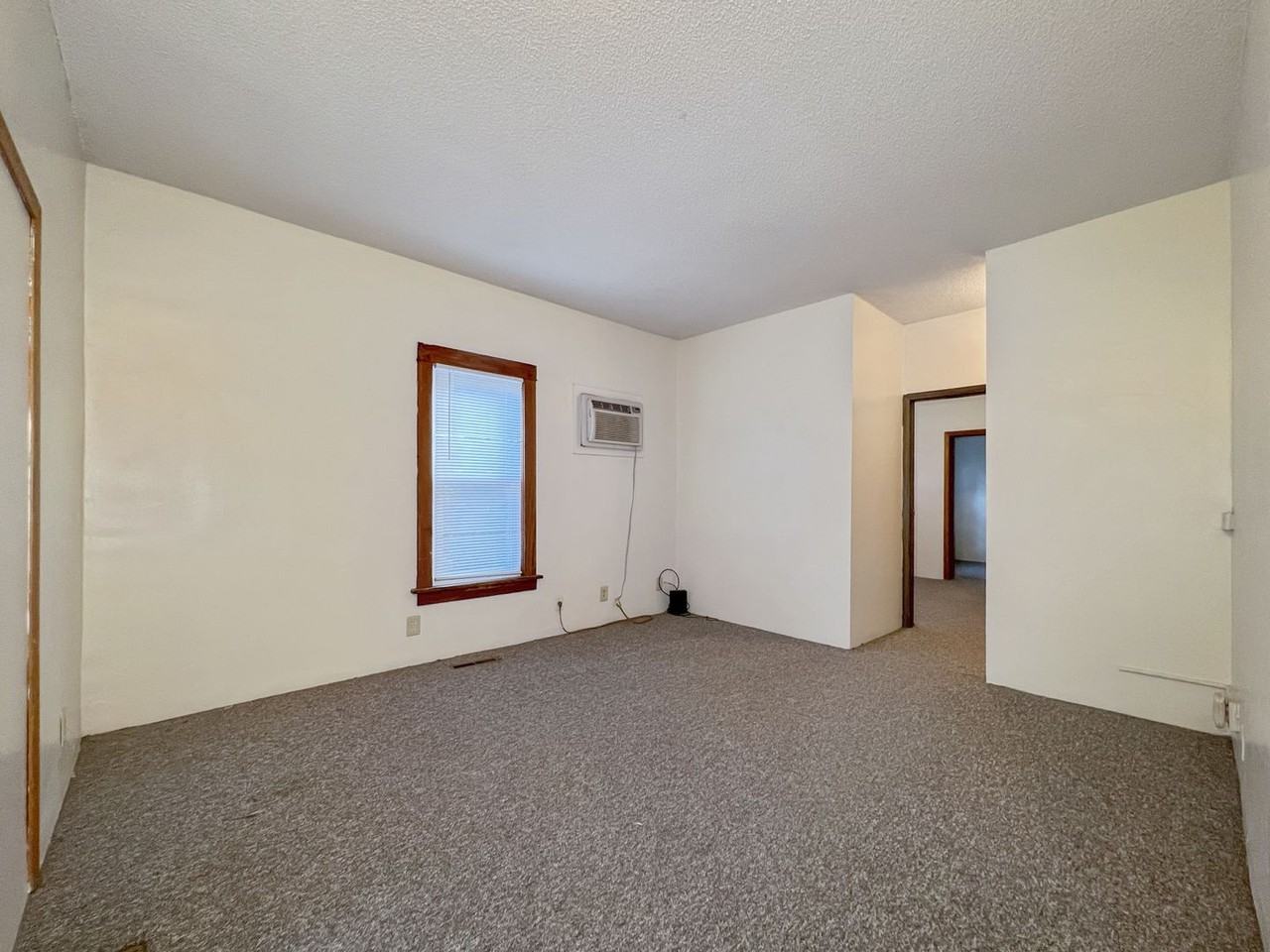 519 Welch Ave. - Photo 5 of 48