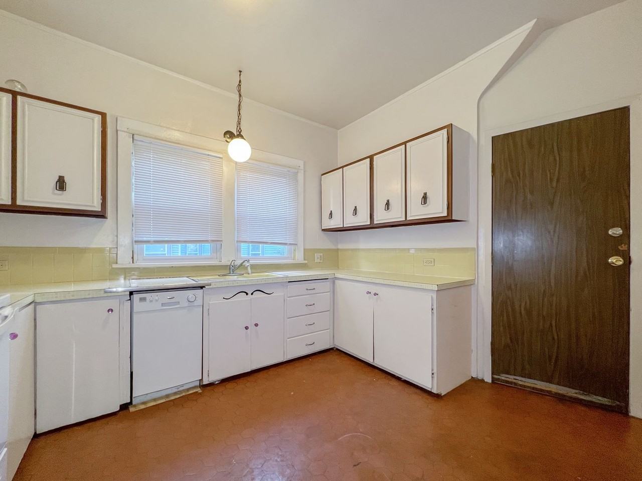 519 Welch Ave. - Photo 7 of 48