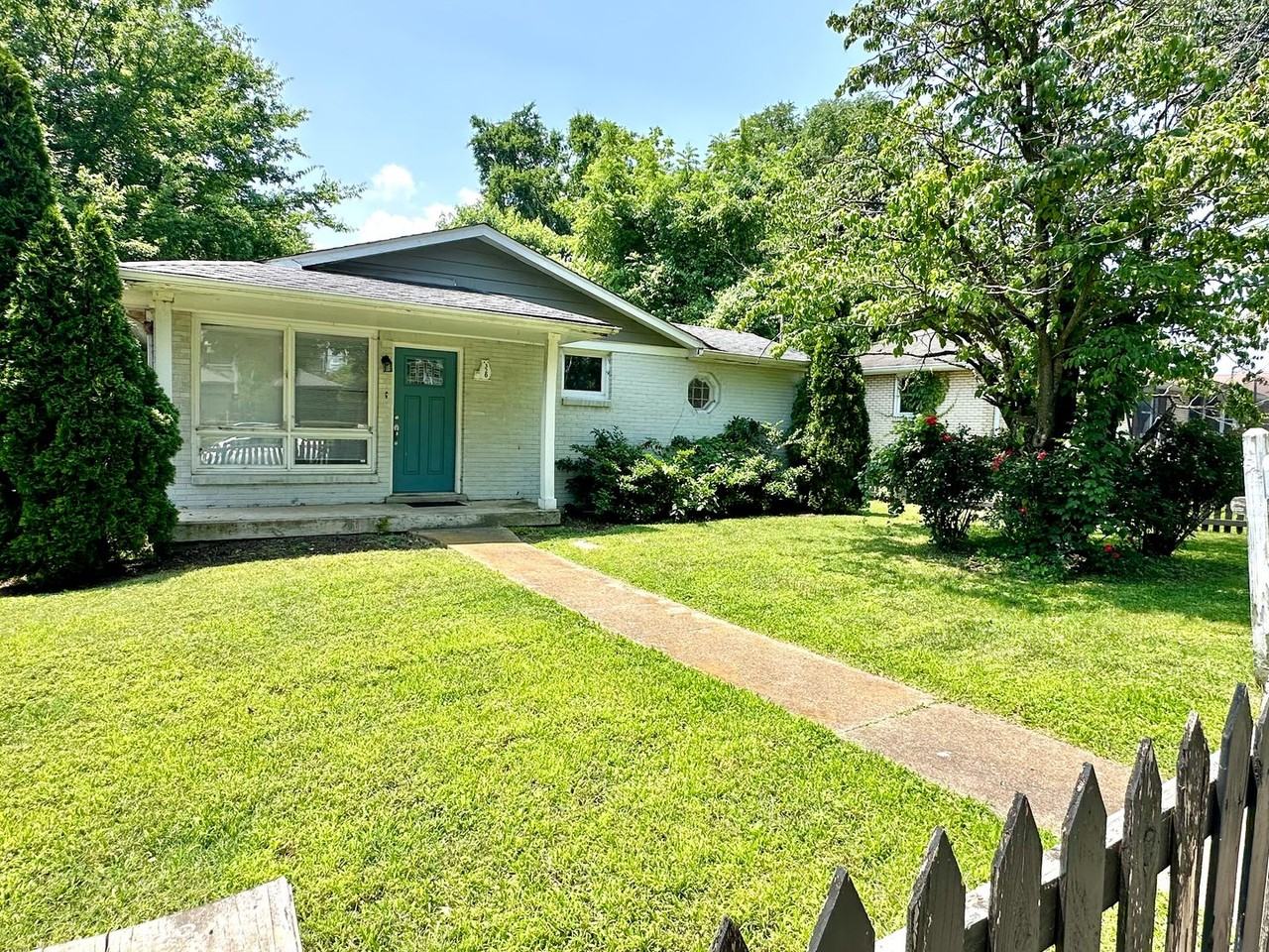 320 Arrington St - Photo 2 of 34