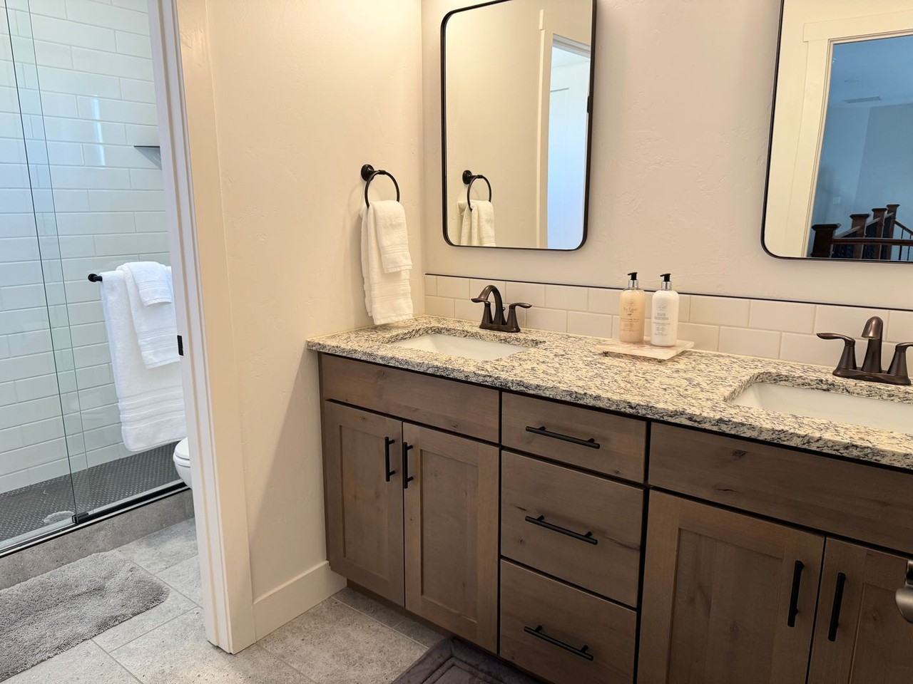 2545 Fryingpan Dr - Photo 5 of 15