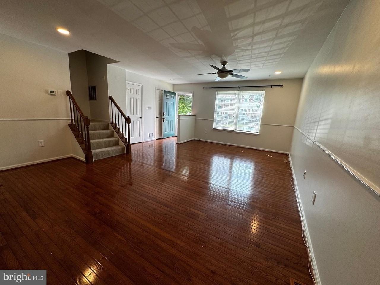 7344 Rhondda Dr - Photo 4 of 33