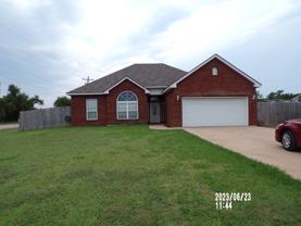 828 Wisconsin St - Photo 1 of 1