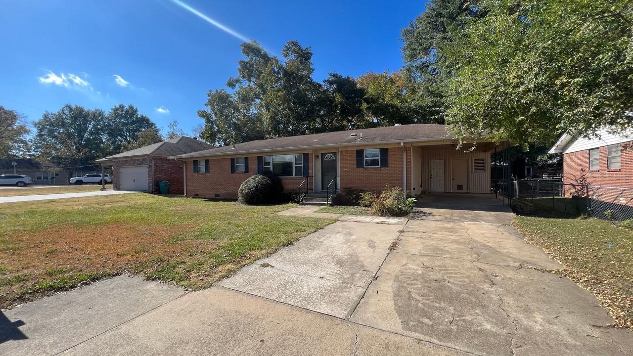 1506 S Detroit Ave - Photo 2 of 13