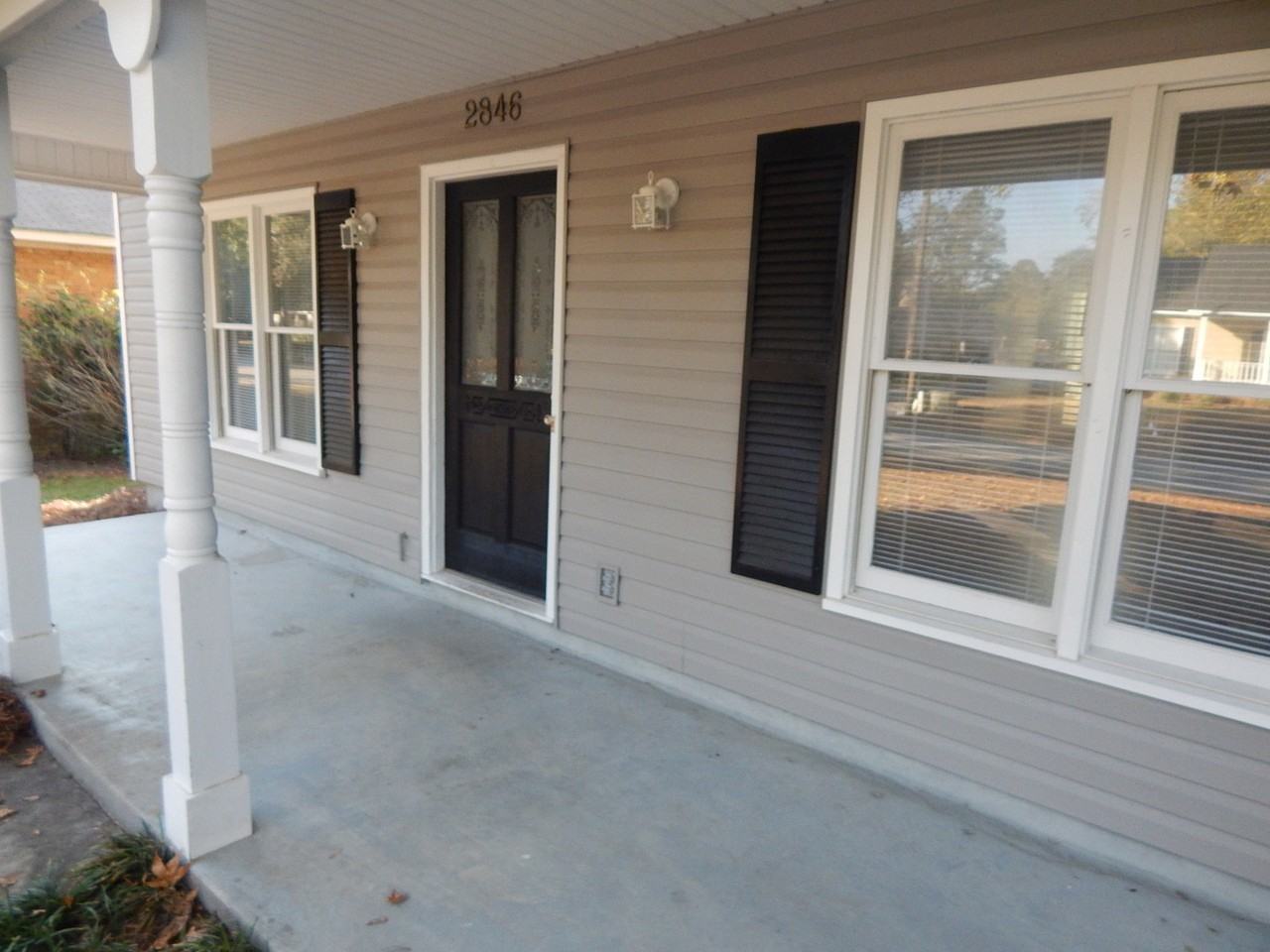 2846 Willow Wood Cir - Photo 2 of 23