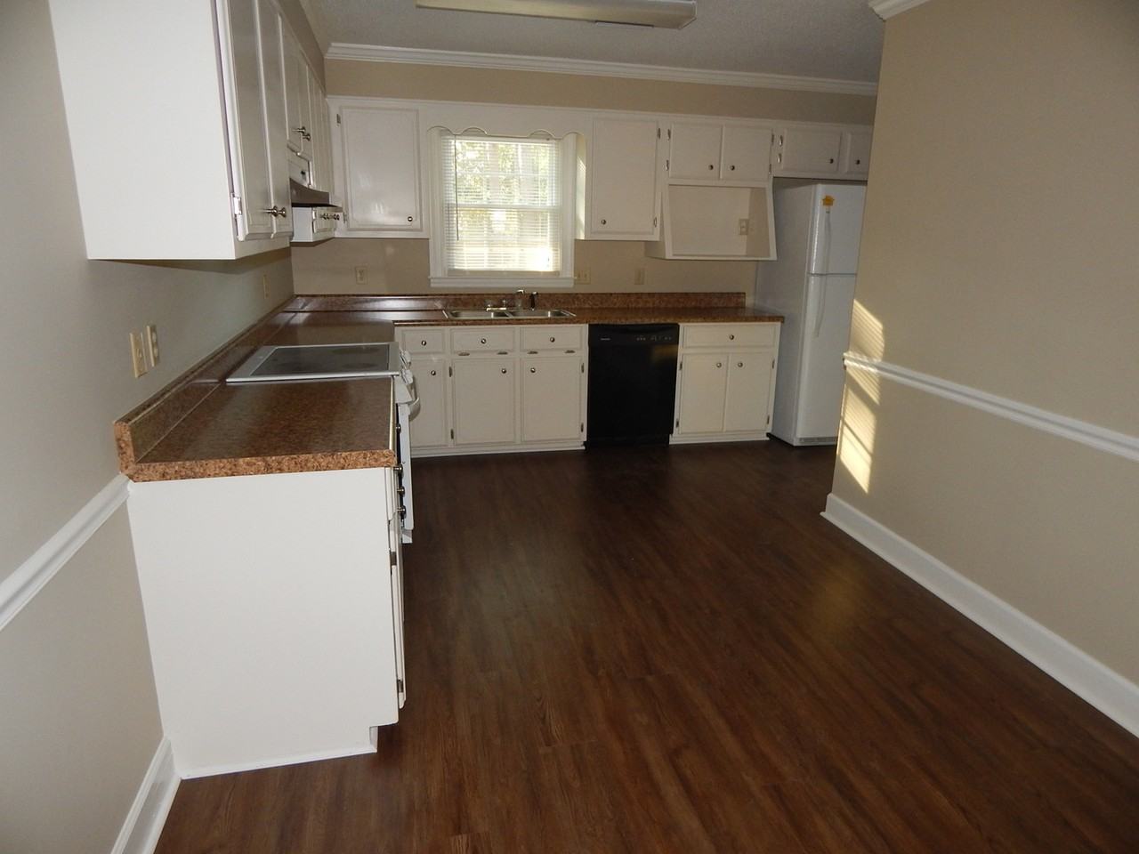 2846 Willow Wood Cir - Photo 6 of 23