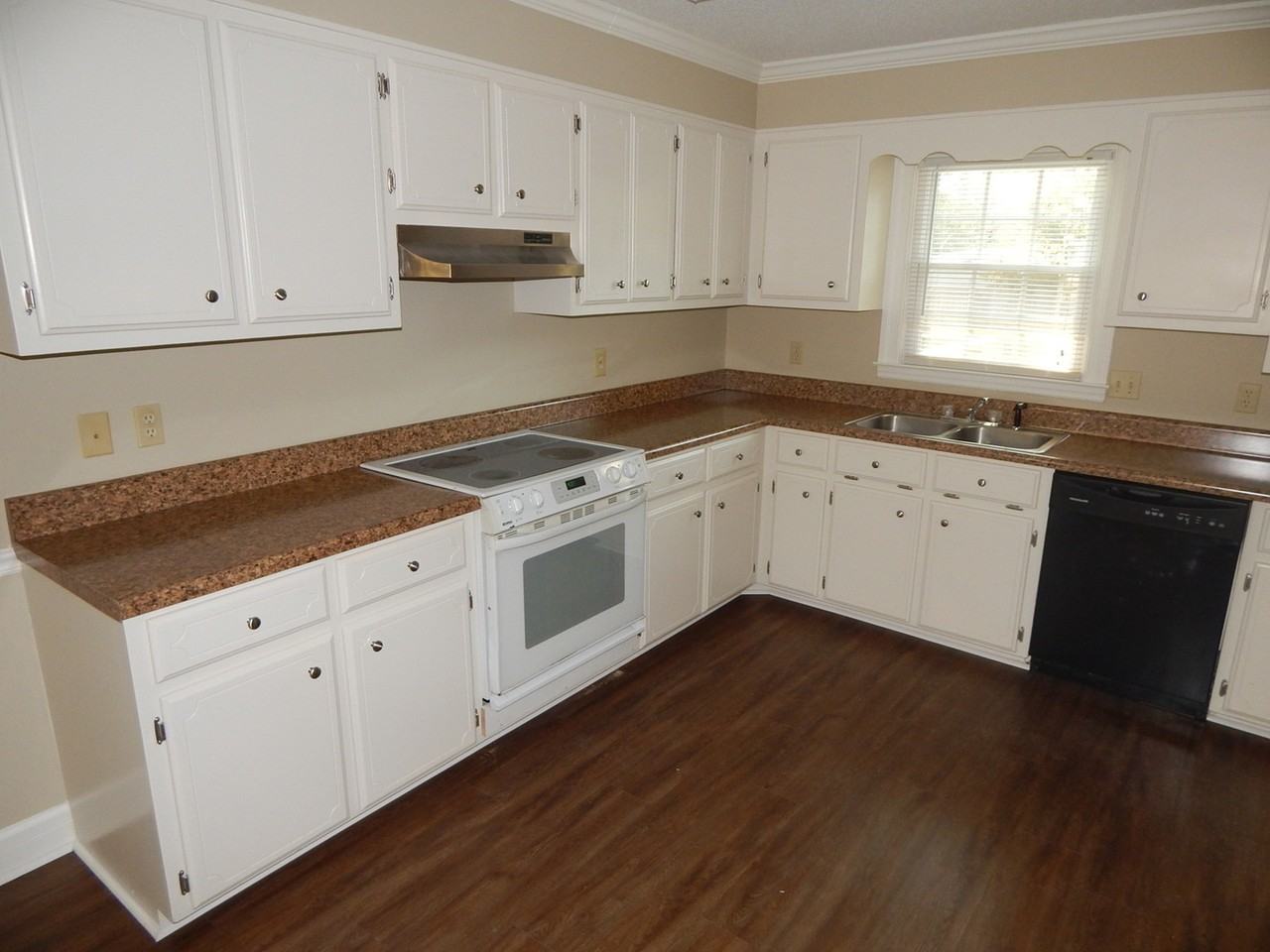 2846 Willow Wood Cir - Photo 7 of 23