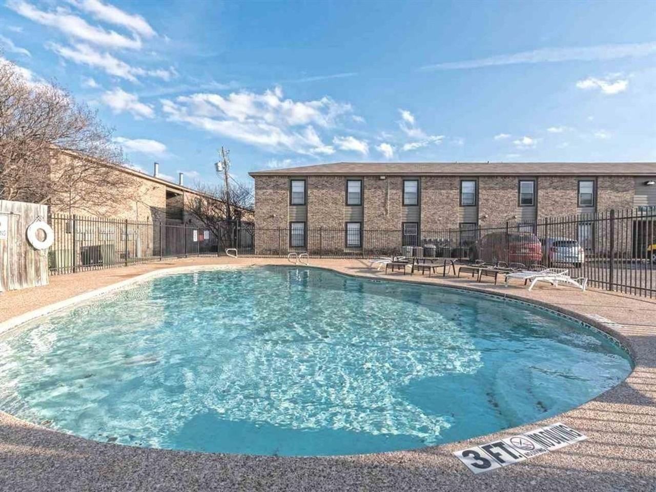 1421 S 12th St #110 - Photo 2 of 9