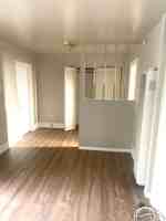 featured image of 414 N Mill St