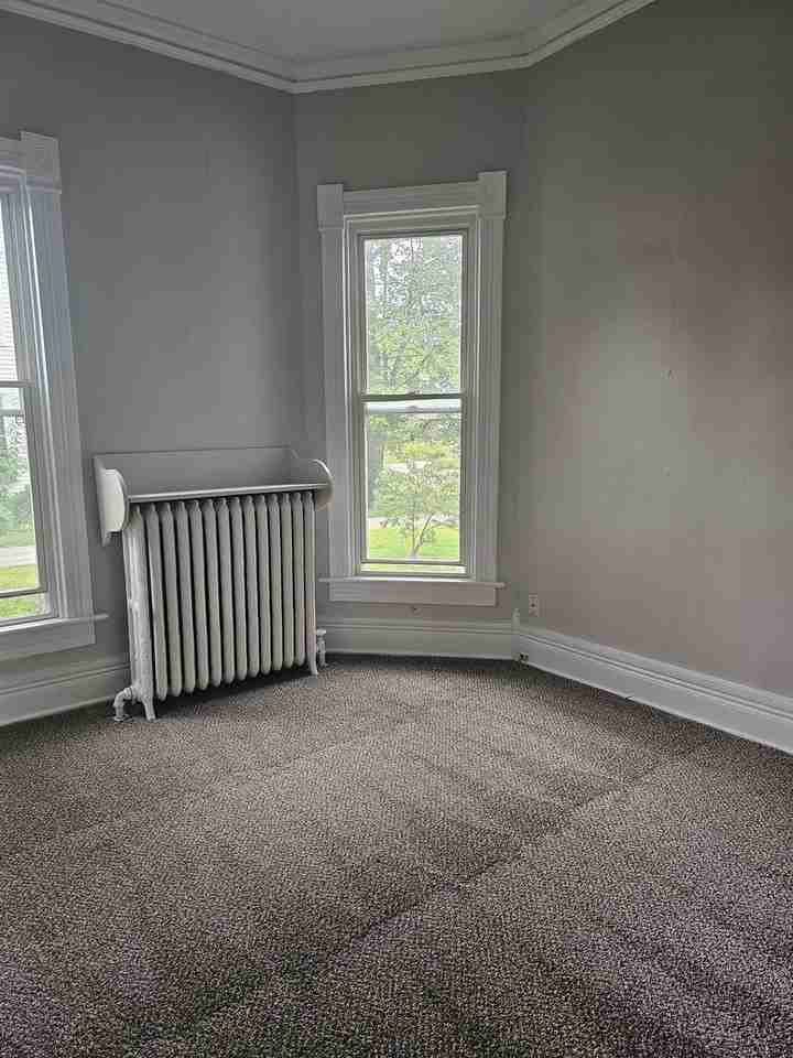 241 S Church - Photo 5 of 10