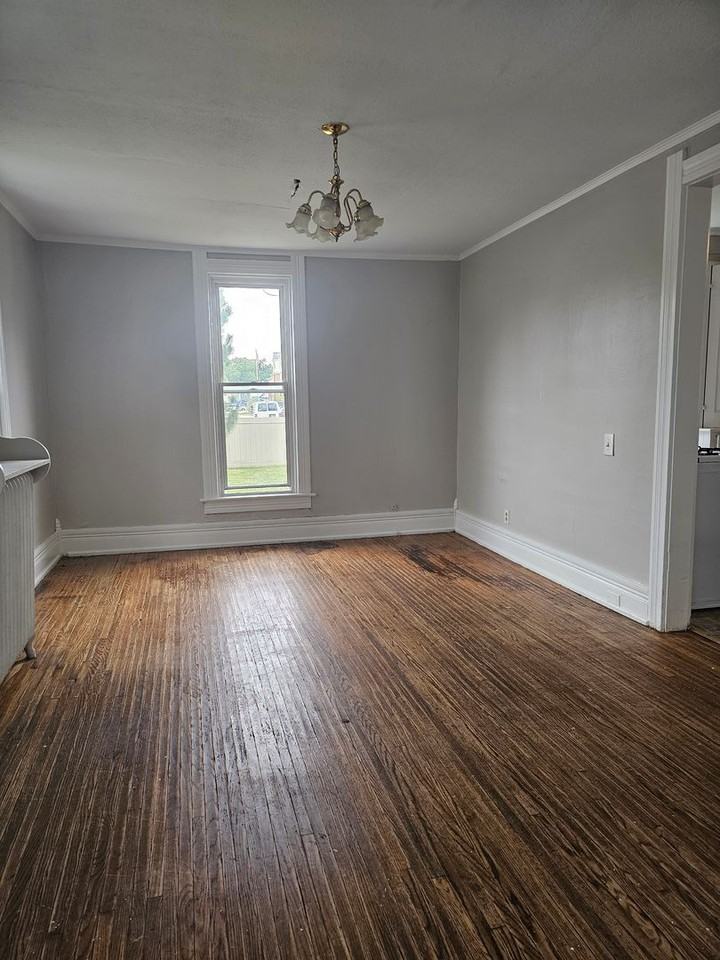 241 S Church - Photo 7 of 10