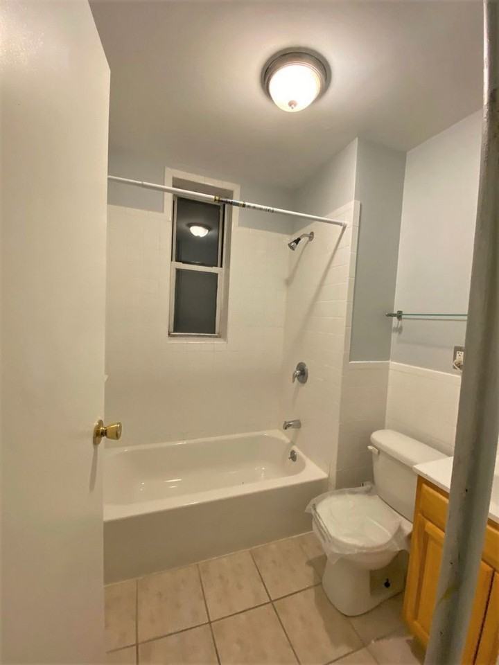 4530-Park Ave Skyline Apartments, LLC - Photo 5 of 22