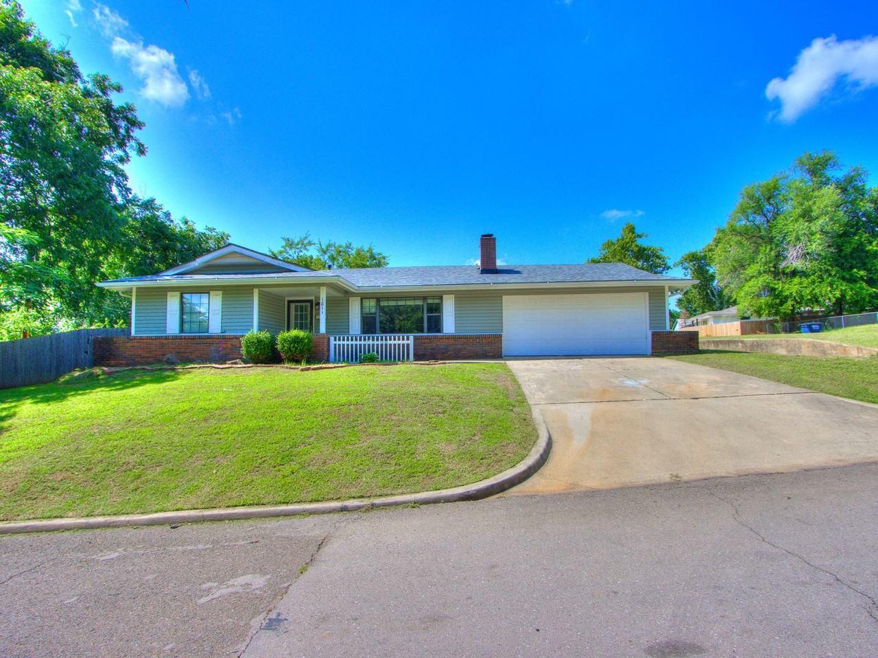 1811 N Rickey Rd - Photo 2 of 36