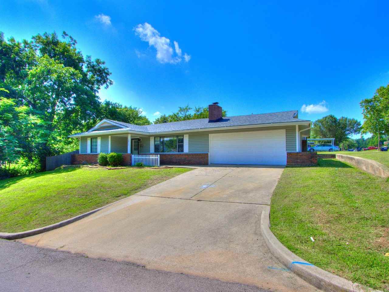 1811 N Rickey Rd - Photo 3 of 36