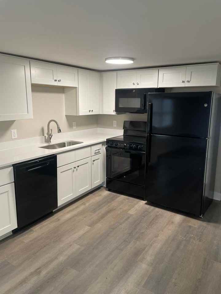 4001 Sheraton St - Photo 3 of 7