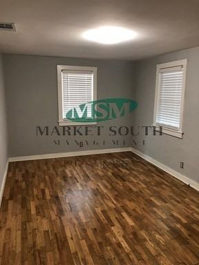 520 E Bolton St - Photo 7 of 14