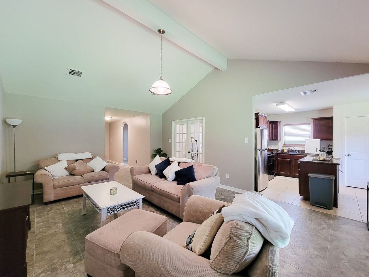 38211 S Lost Creek Blvd - Photo 3 of 30