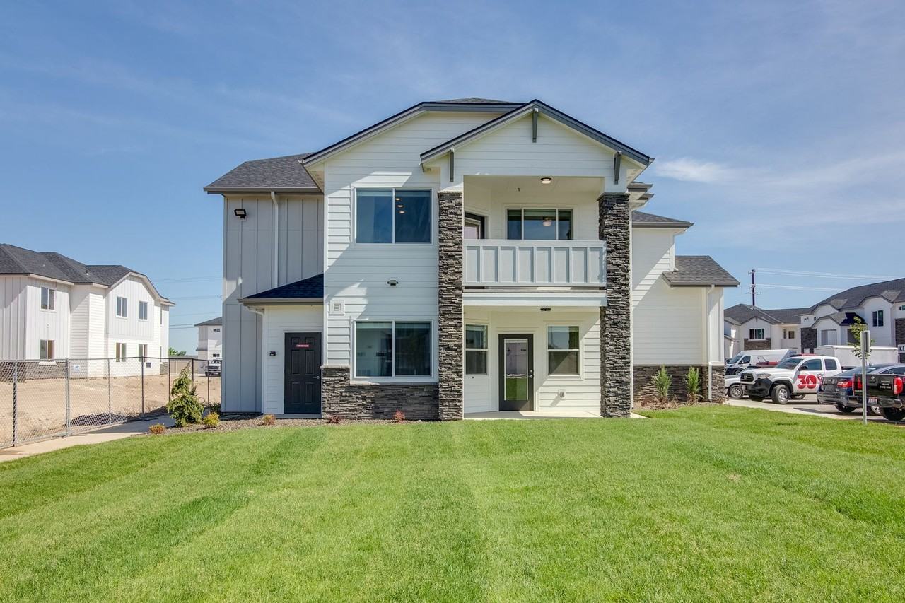 923 Rigby Ln #102 - Photo 2 of 24