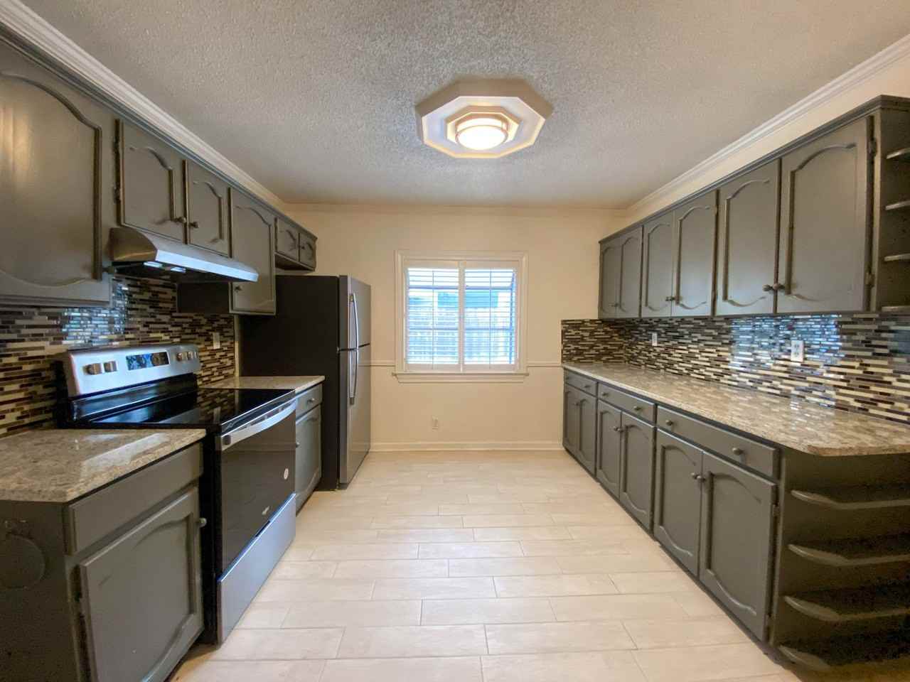 7026 Spring Leaf St - Photo 2 of 41