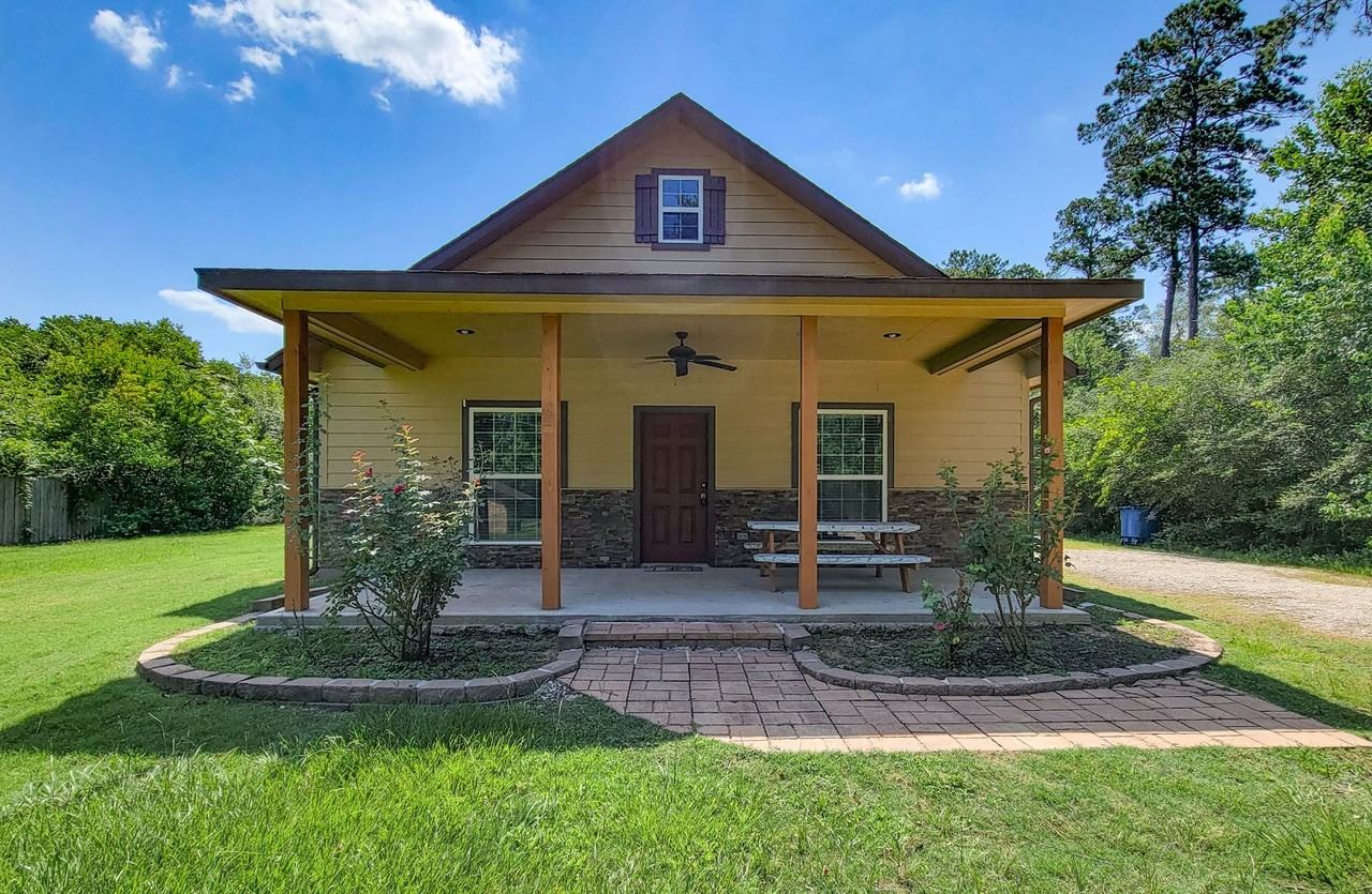 17132 Bending Oaks - Photo 2 of 31