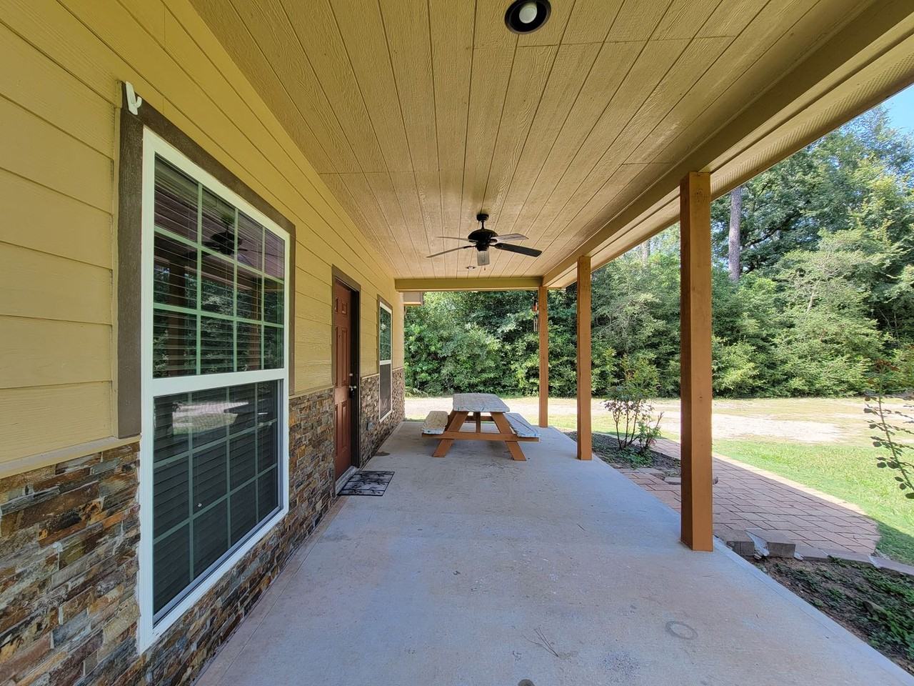 17132 Bending Oaks - Photo 3 of 31