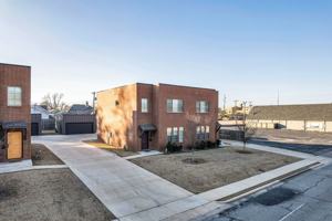 featured image of 1240 S Delaware Ave