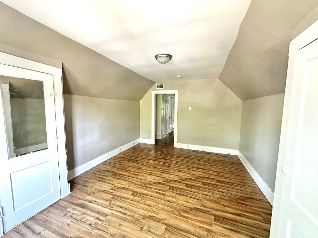 12 Demmer Ave - Photo 2 of 8