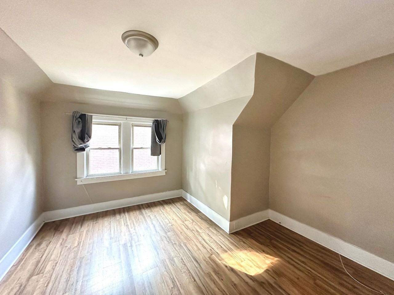 12 Demmer Ave - Photo 6 of 9