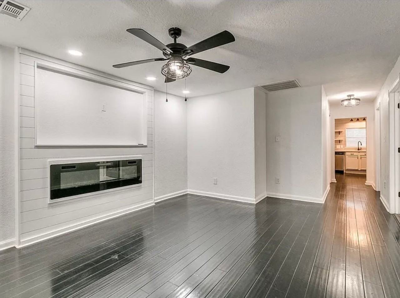227 W Hayes St - Photo 3 of 22